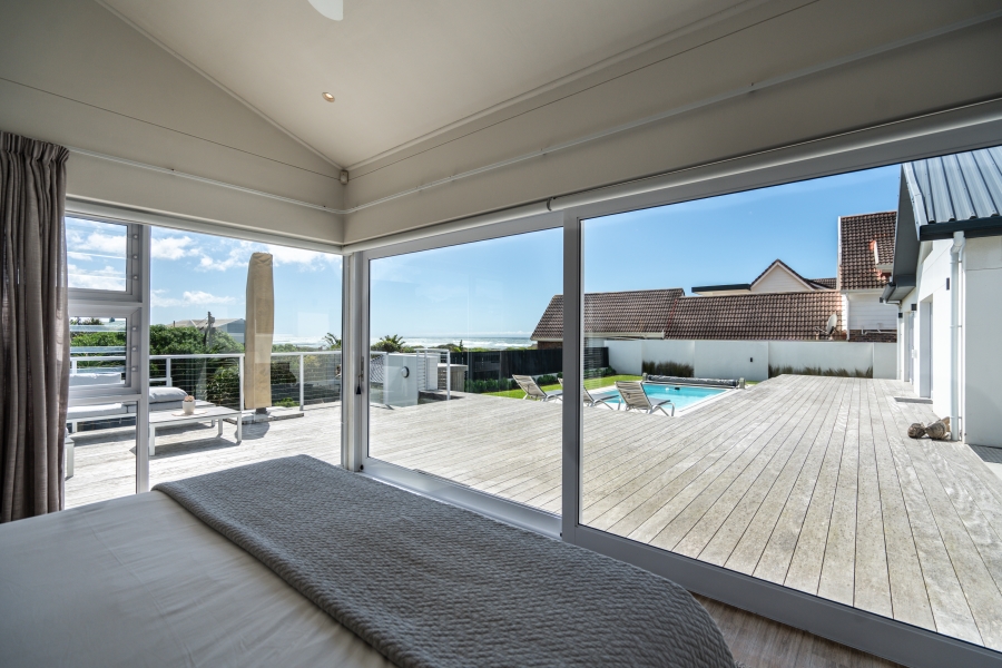 4 Bedroom Property for Sale in West Beach Eastern Cape